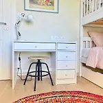 Appartement climatisé avec garage, près de la mer.